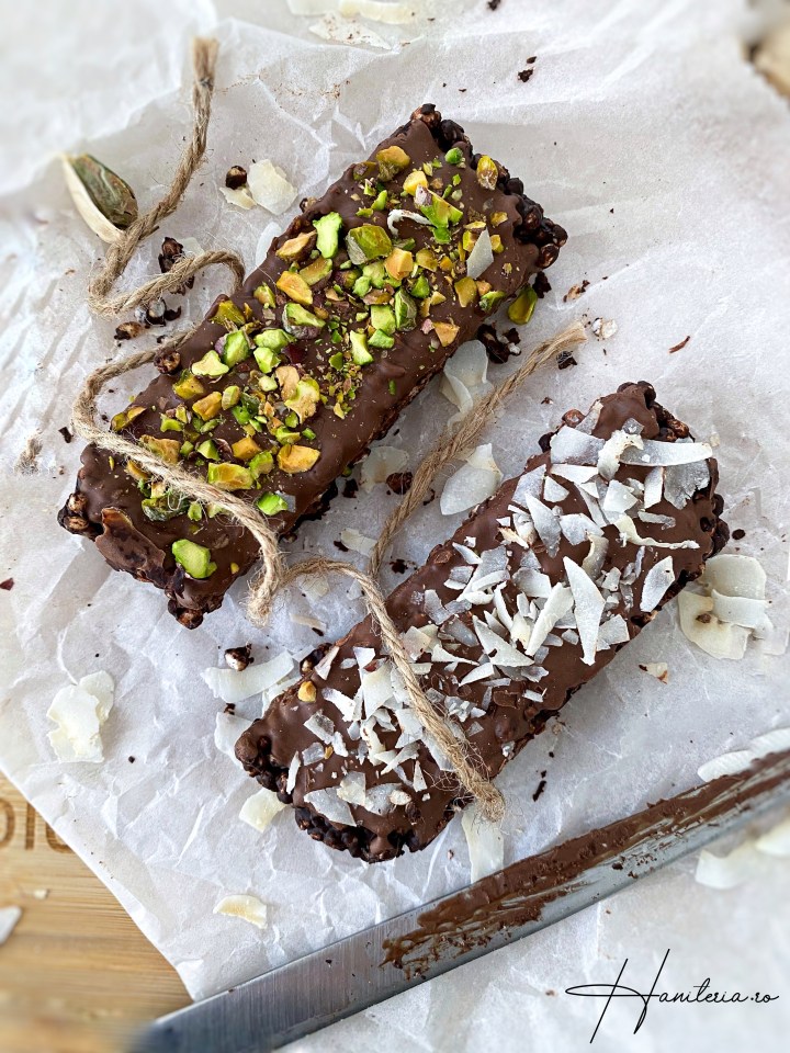 Batoane cu ciocolata fara zahar si mei&nbsp;expandat